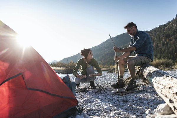 Quels sont les enjeux et solutions pour le camping dans des zones de conservation de la faune ?