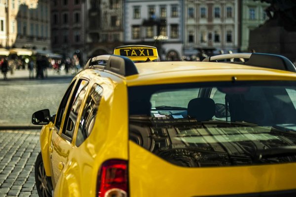 Services de déménagement : contactez un taxi van à Lyon